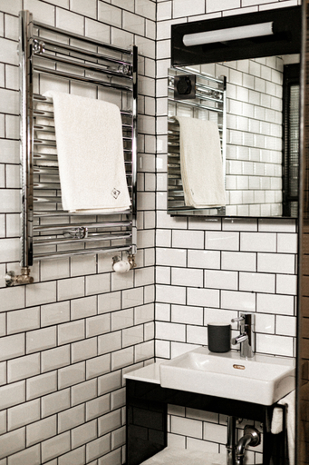Bathroom 4, Hotel Rum Budapest, Budapesti