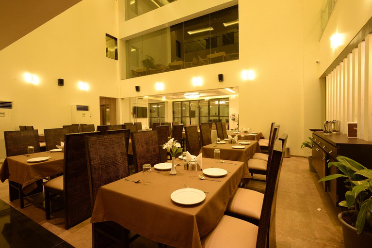 Food & Drinks 5, Hotel Manasi Pride, Satara, Satara