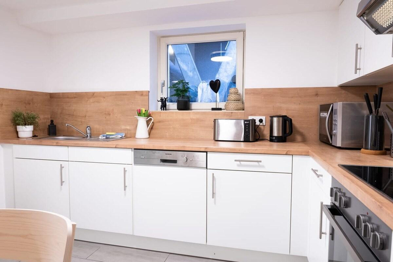 Others 4, Hamburg Altona - 3 Bedrooms for up to 10, Hamburg