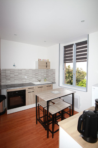 Others 4, La Medina House with small courtyard ideal for 6 people, Aisne