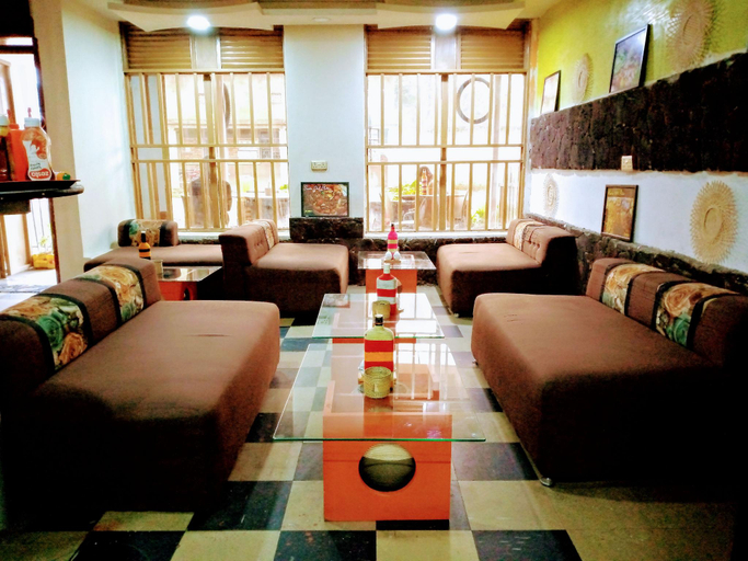 Public Area, Motel Santaviva, Kisoro