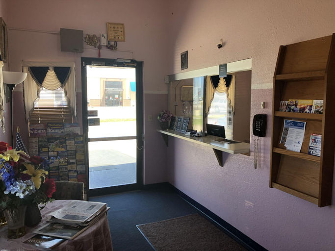 Public Area 2, Executive Inn, McPherson