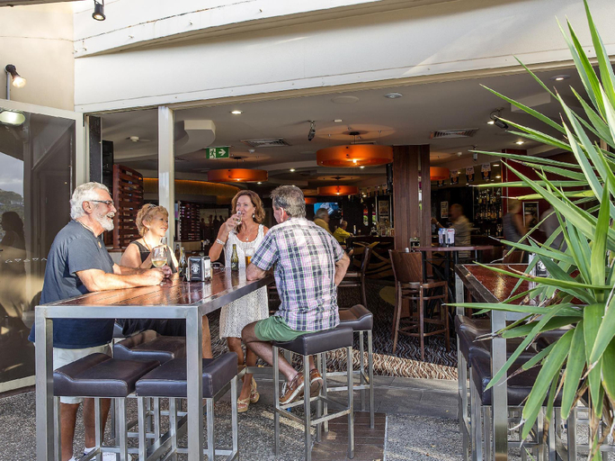 Food & Drinks 4, Golden Riviera Beach Resort, Gold Coast