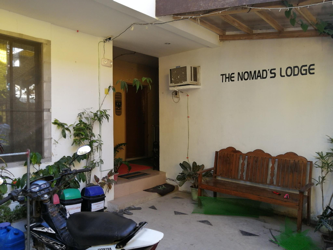 Others 2, Nomad's Lodge 7. Walk to the beach & restaurants. , El Nido
