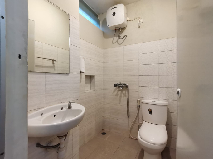 Bedroom 4, Kozy 15  Guesthouse, Surabaya