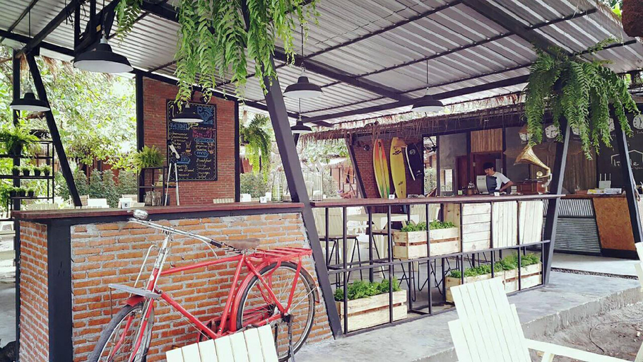 Public Area 1, Little Hut, Muang Ranong