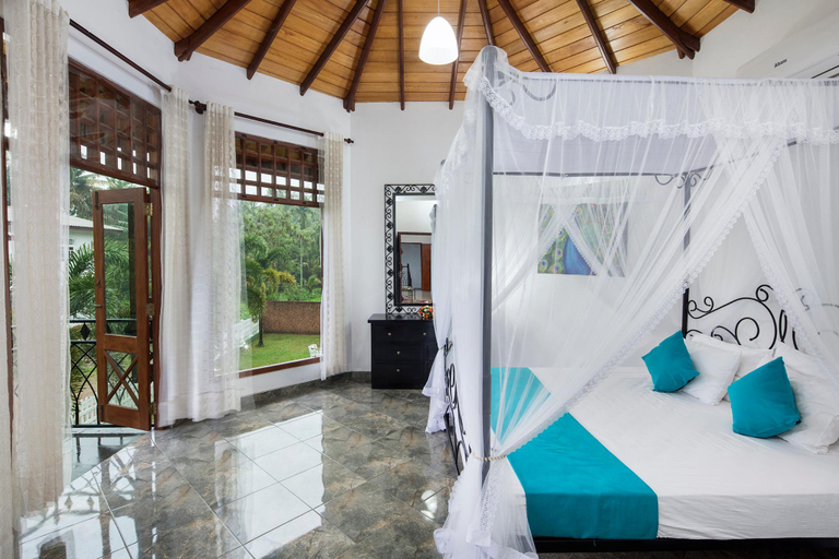 Bedroom 2, Castle Colombo, Kesbewa