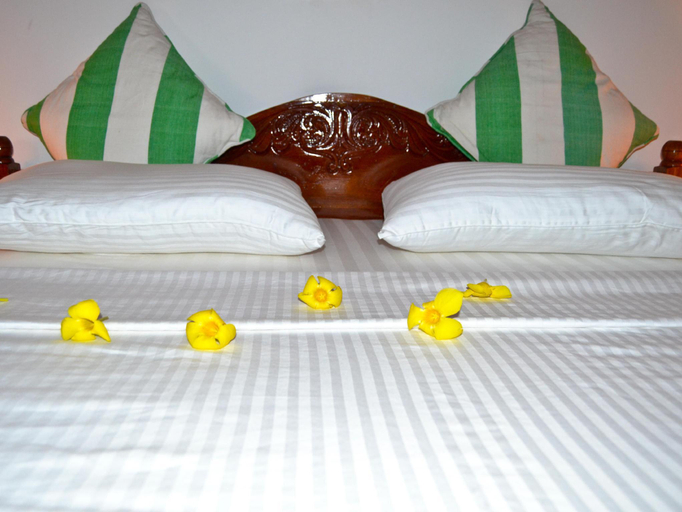 Bedroom 3, Ocean Breeze Villa, Hikkaduwa