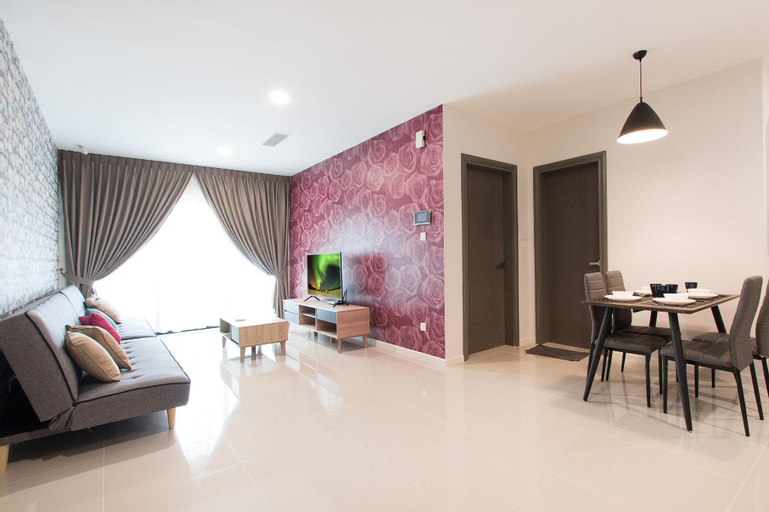 Interior view 4, High Floor Suasana Suites 2105 in JB + WiFi, Johor Bahru