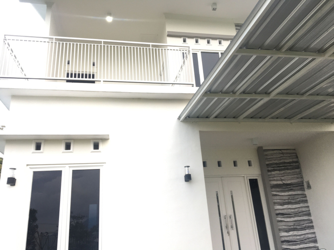 Exterior & Views 2, Villa Panorama (temporarily closed), Mojokerto