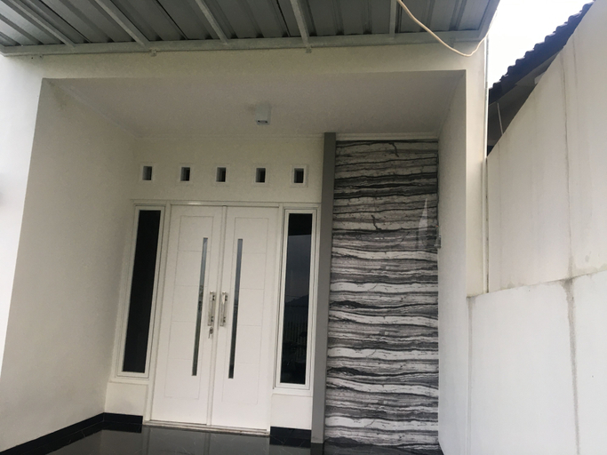 Exterior & Views 3, Villa Panorama (temporarily closed), Mojokerto