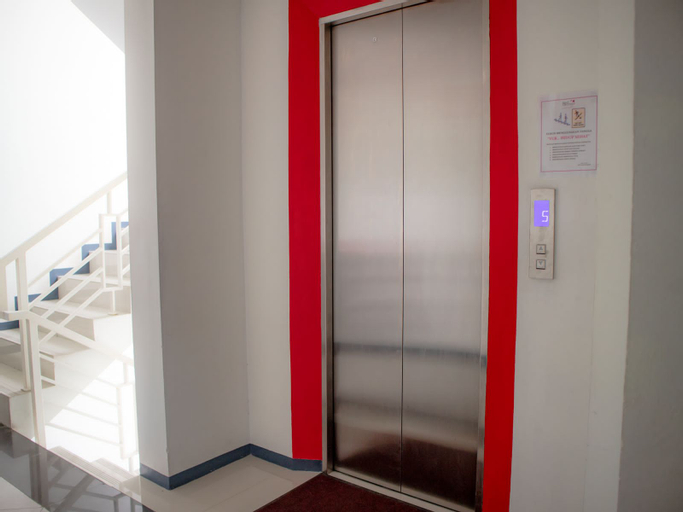 Public Area 9