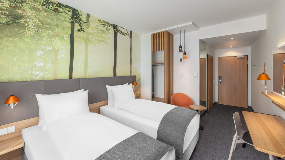 Bedroom 25
