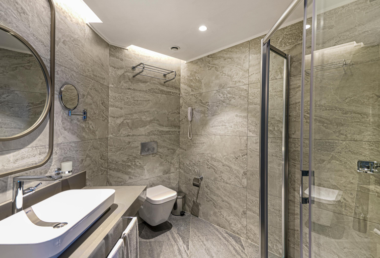 Bathroom 5, Kirman Calyptus Hotel, Manavgat