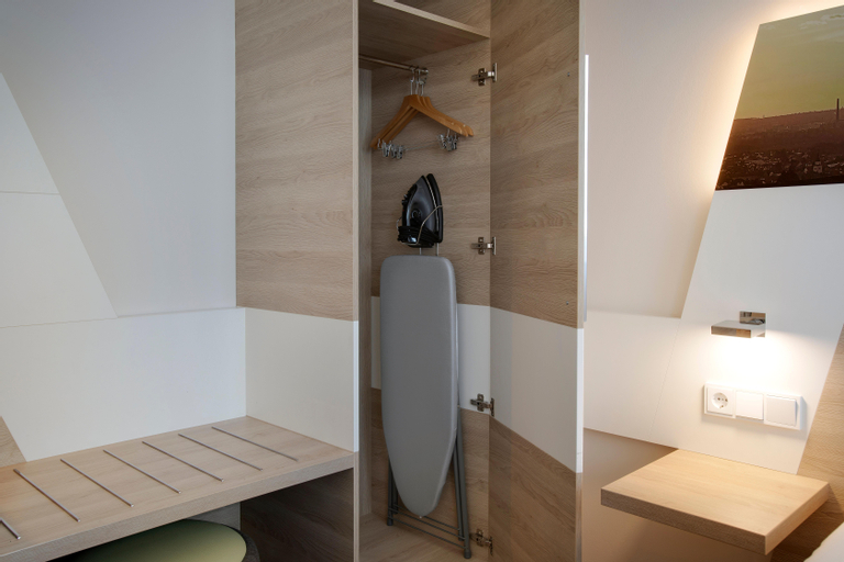 Bathroom 12