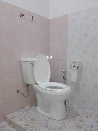 Bathroom 4, Vimanmek hotel, Amphoe Muang Yasothon