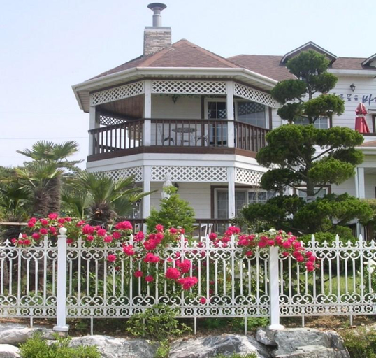 Others 4, Taean (Anmyeondo) Sun-lit Ocean Pension, Taean