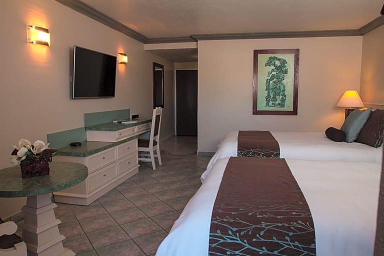 Bedroom 3, Hotel Estero Beach, Ensenada
