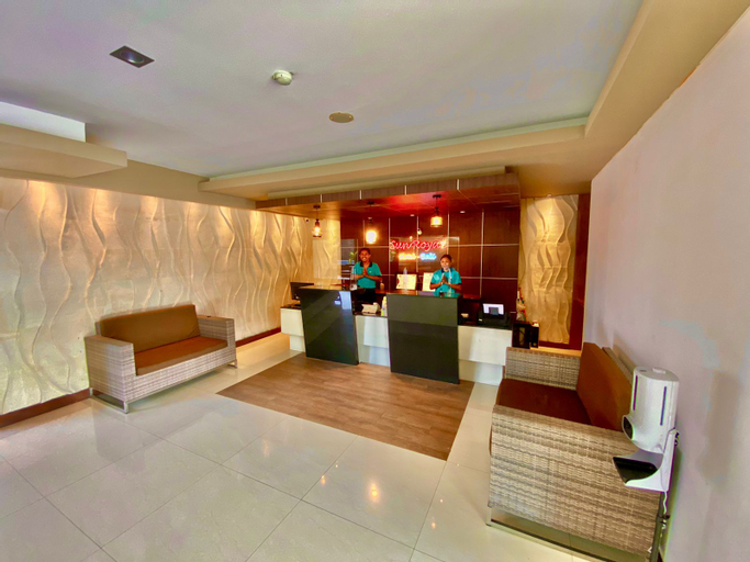 Public Area 13