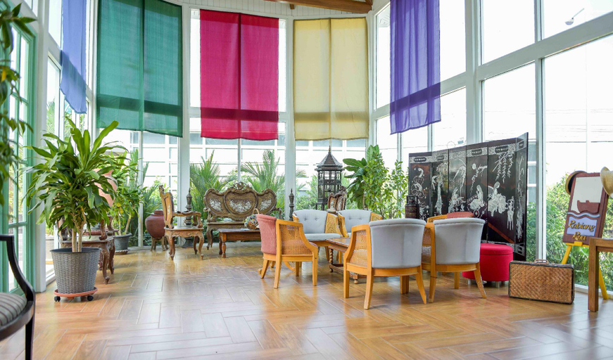Public Area 2, Seaman Resort, Ban Laem