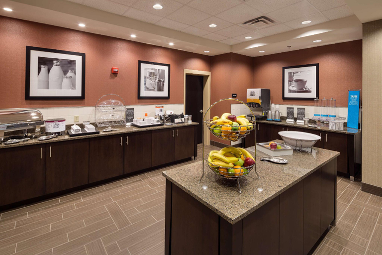 Food & Drinks 4, Hampton Inn Morristown I-81, Hamblen