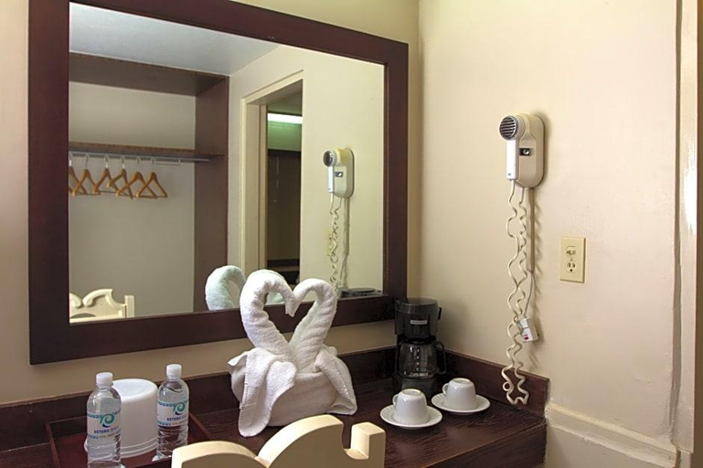 Bathroom 4, Hotel Estero Beach, Ensenada