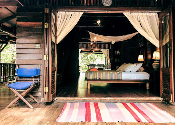Bedroom 2, Baba Ecolodge, Khura Buri
