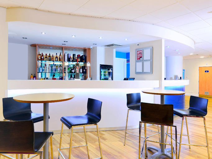 Food & Drinks 5, Travelodge Derby Cricket Ground, Derby
