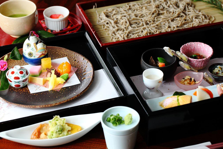 Food & Drinks 5, Kotohira Guest House en, Hita