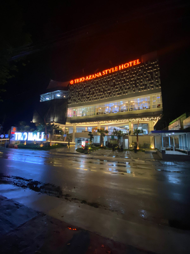 Exterior & Views 30