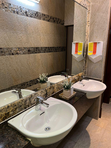 Bathroom 4, Nova Hotel, Miri