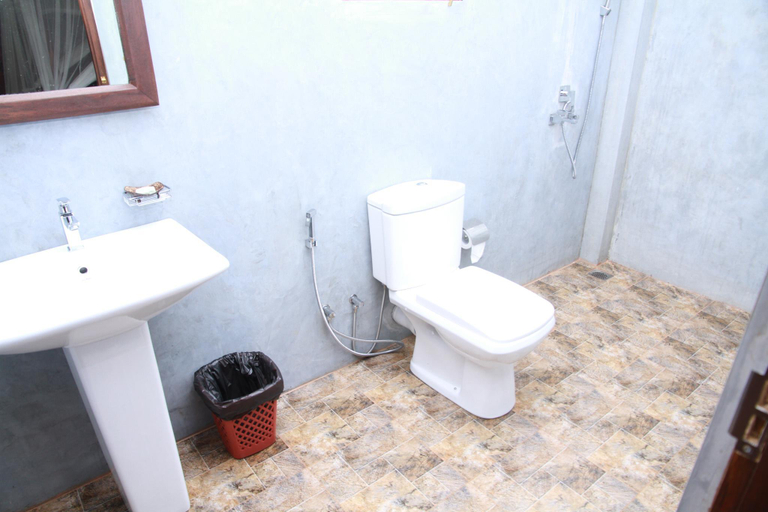 Bathroom 2, Senlora Resort, Tangalle
