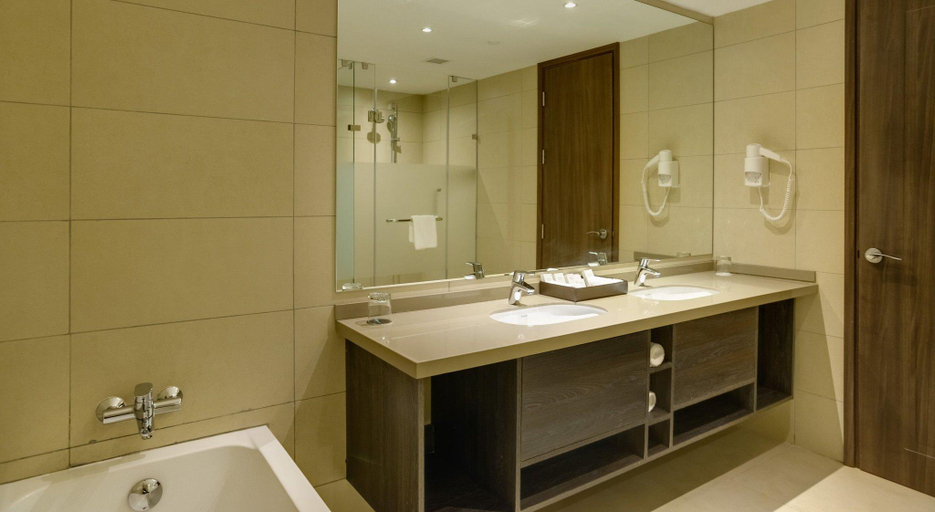 Bathroom 5, Tamarind Tree Hotel Nairobi, Langata