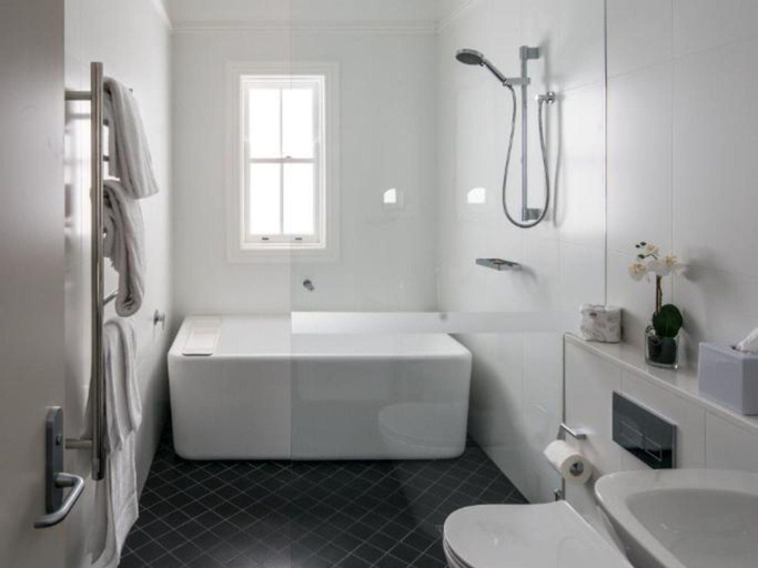Bedroom 3, Mrs Banks Hotel, Sydney