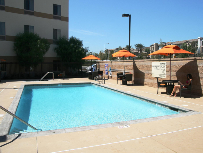 Sport & Beauty 5, Hampton Inn & Suites Riverside/Corona East, Riverside