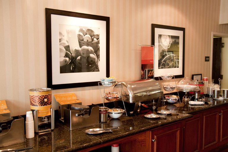 Food & Drinks 5, Hampton Inn Charleston-Downtown (Civic Center), Kanawha