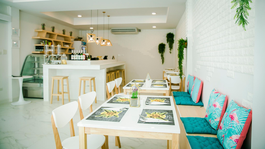 Food & Drinks, Triple Z Hotel, Hua Hin