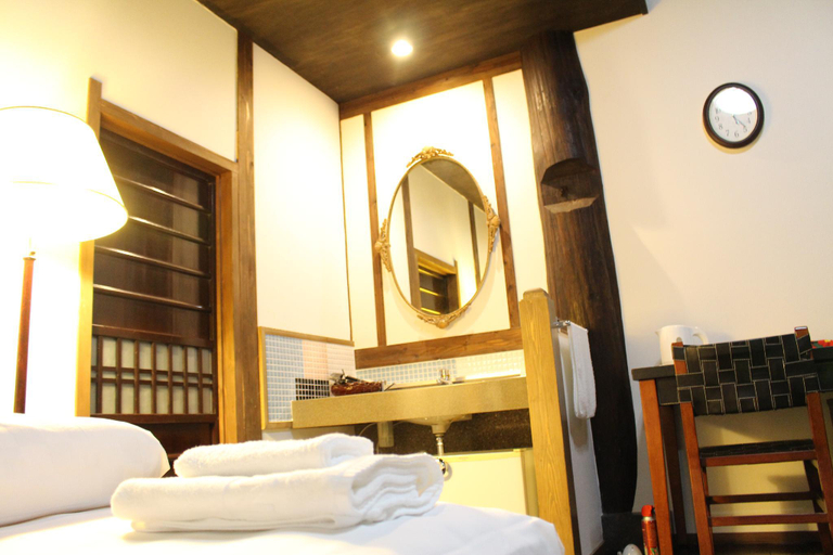 Bedroom 3, Kotohira Guest House en, Hita