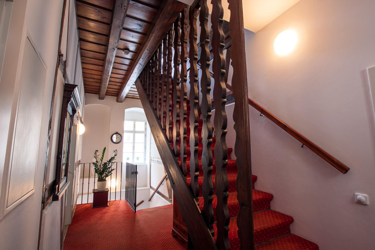 Public Area 3, Tyn Courtyard Guestrooms, Praha 1