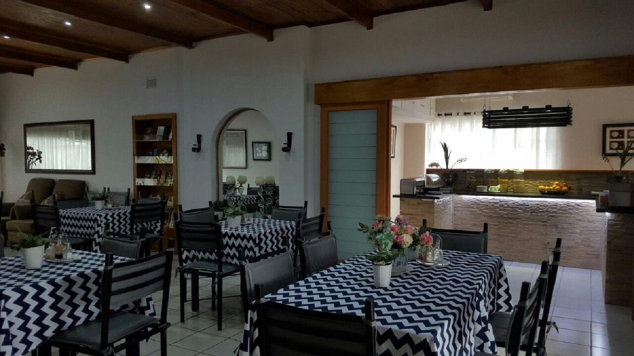 Food & Drinks 2, Dive Inn Guest House, Zululand