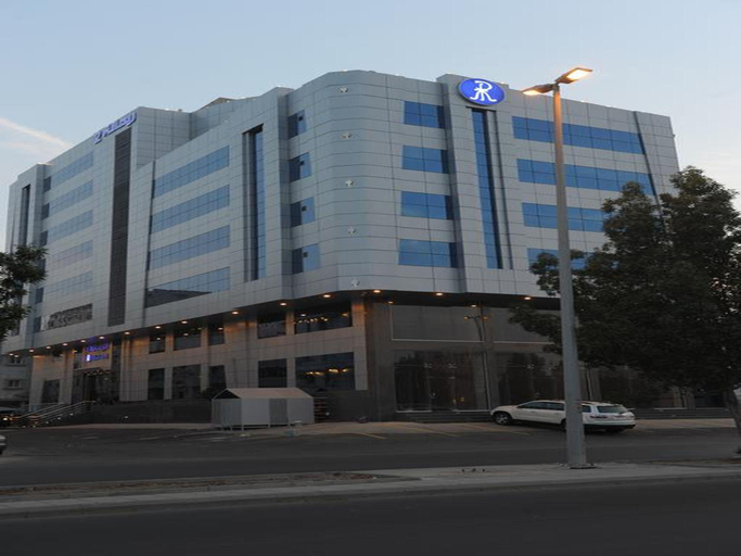 Others 4, Raihana Plaza, Jeddah
