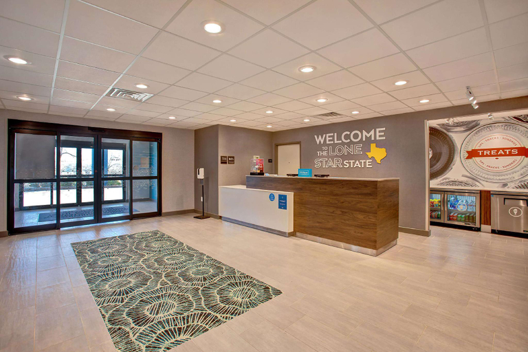 Public Area 2, Hampton Inn and Suites by Hilton Borger, Hutchinson