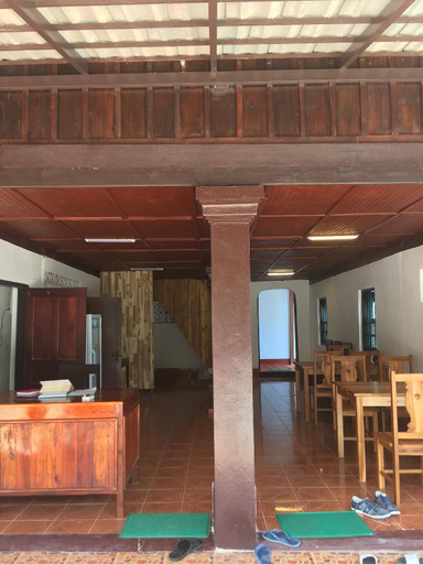 Public Area 2, Sysomphone G.H, Luang Prabang