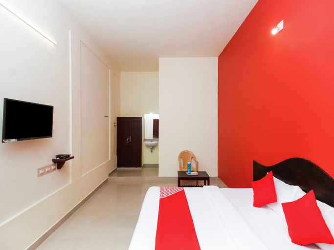 Bedroom 3, Hotel Aljemin, Kanniyakumari