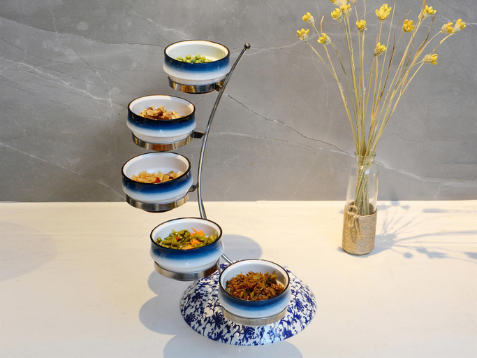 Food & Drinks 13