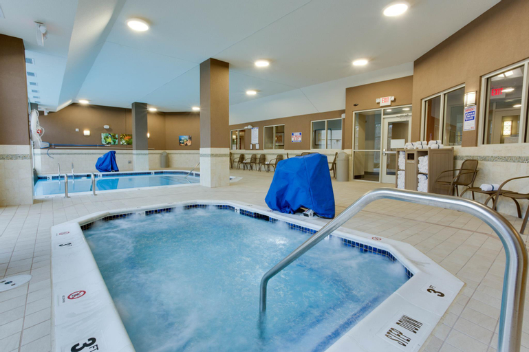 Sport & Beauty 5, Drury Inn Suites Charlotte Arrowood, Mecklenburg