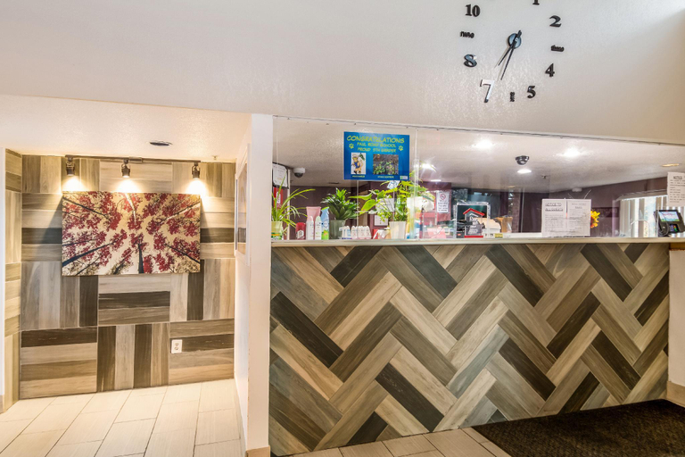 Public Area 2, Red Roof Inn Rochester – Airport, Monroe