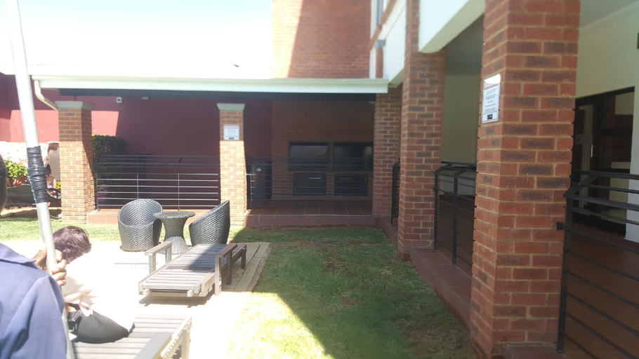Others 3, Strelitzia - Modern 2 bedroom apartment, City of Johannesburg
