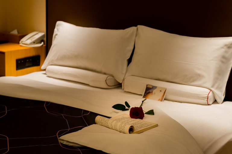 Bedroom 2, Chonpines Hotels·Leshan Giant Buddha, Leshan