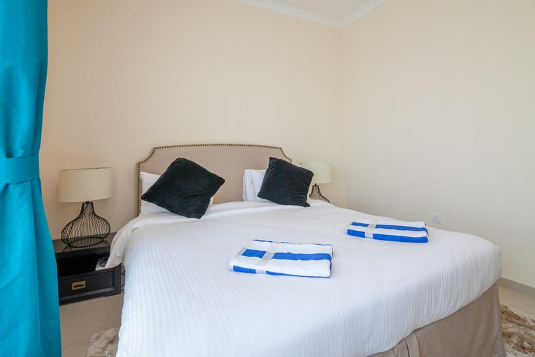 Waterside 4 bedroom Apt with Stunning Marina Views, Jumeira